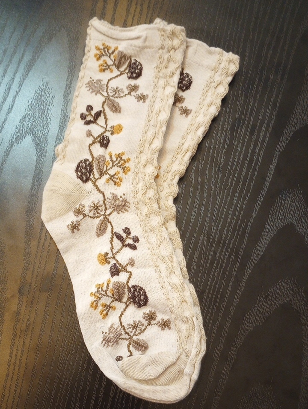 Taupe Brown Floral Cable Knit Textured Novelty Crew Mid-calf Cozy Socks